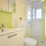 Vila In With Swimming Pool