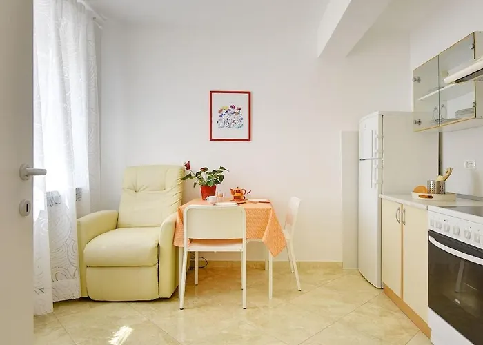 In Pula With Swimming Pool *